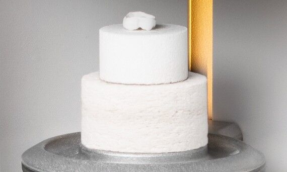 Placement of the restoration in the milling chamber