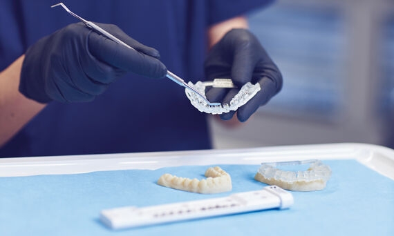 Digitale bracketbehandeling met SureSmile indirect bonding